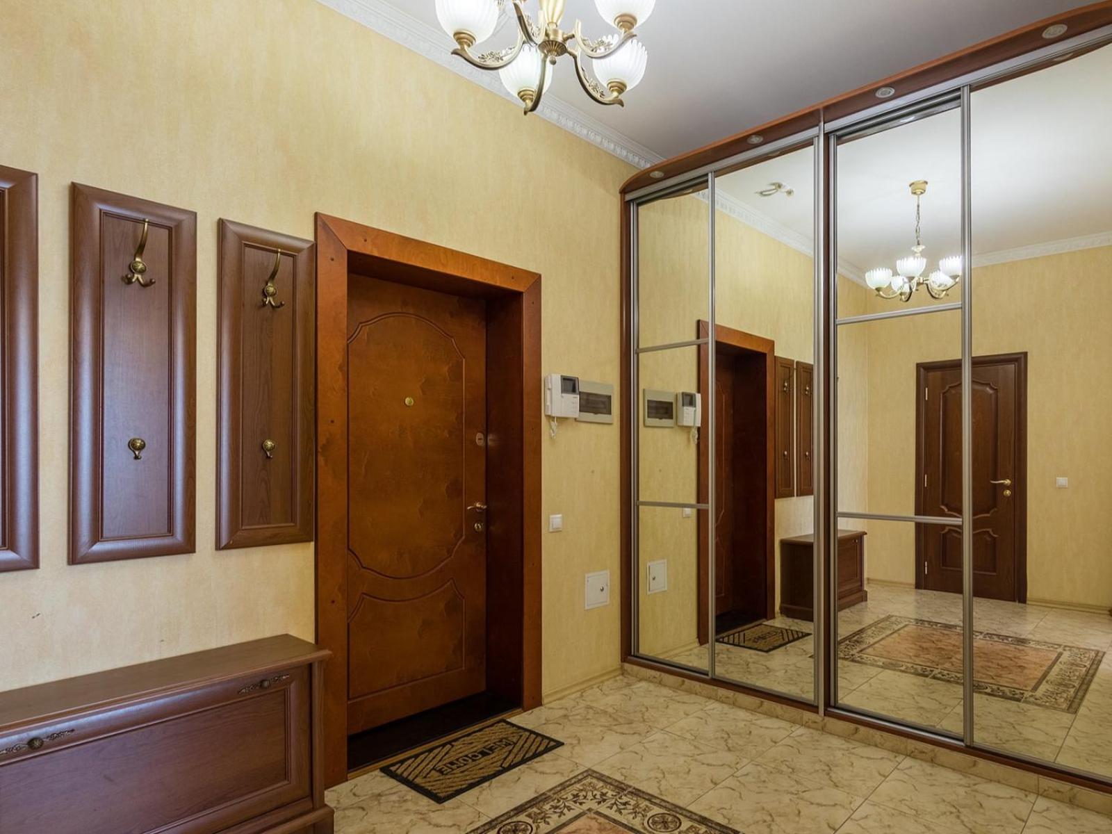 Apartment In The City Center Київ Номер фото