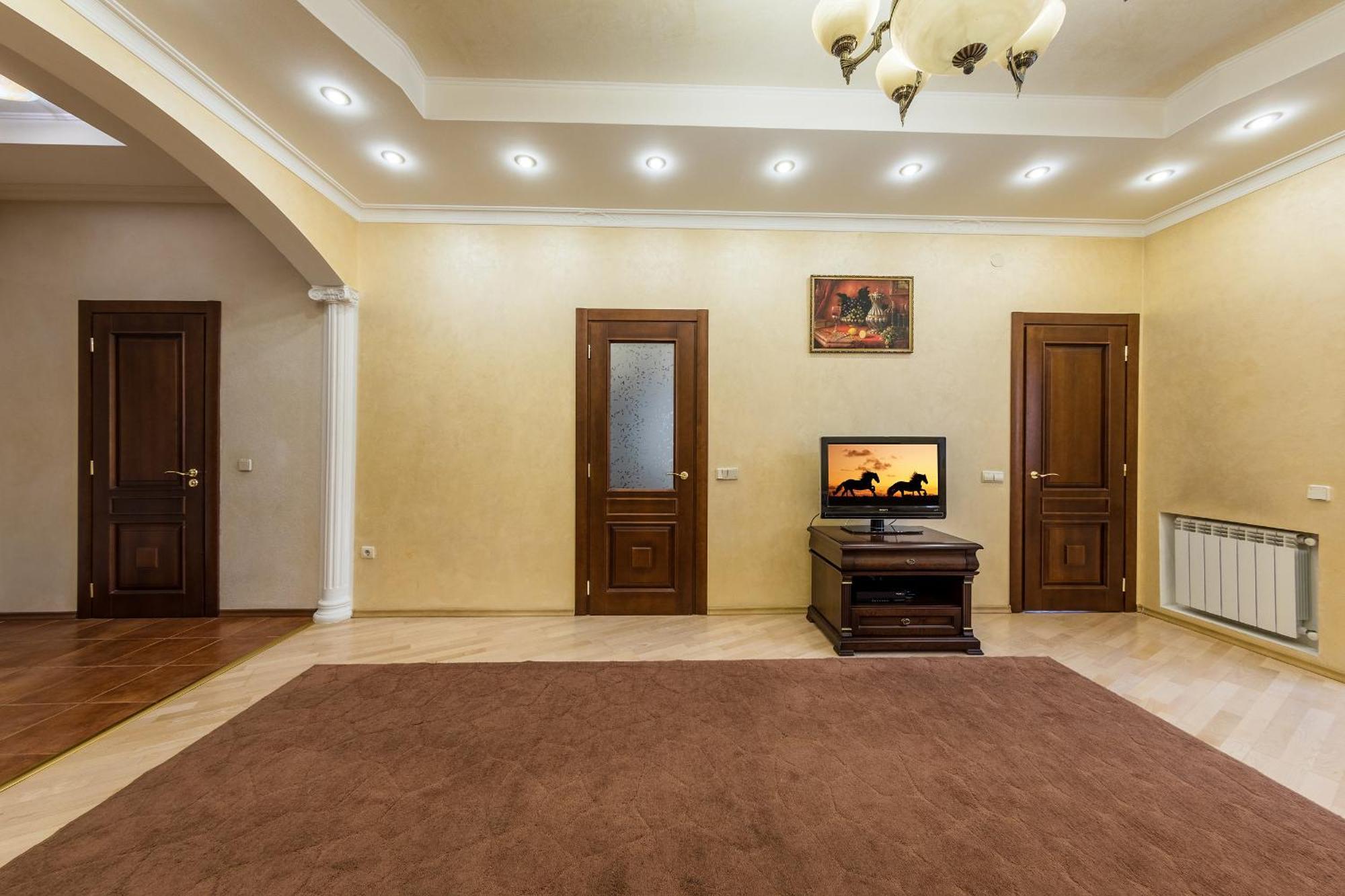 Apartment In The City Center Київ Номер фото