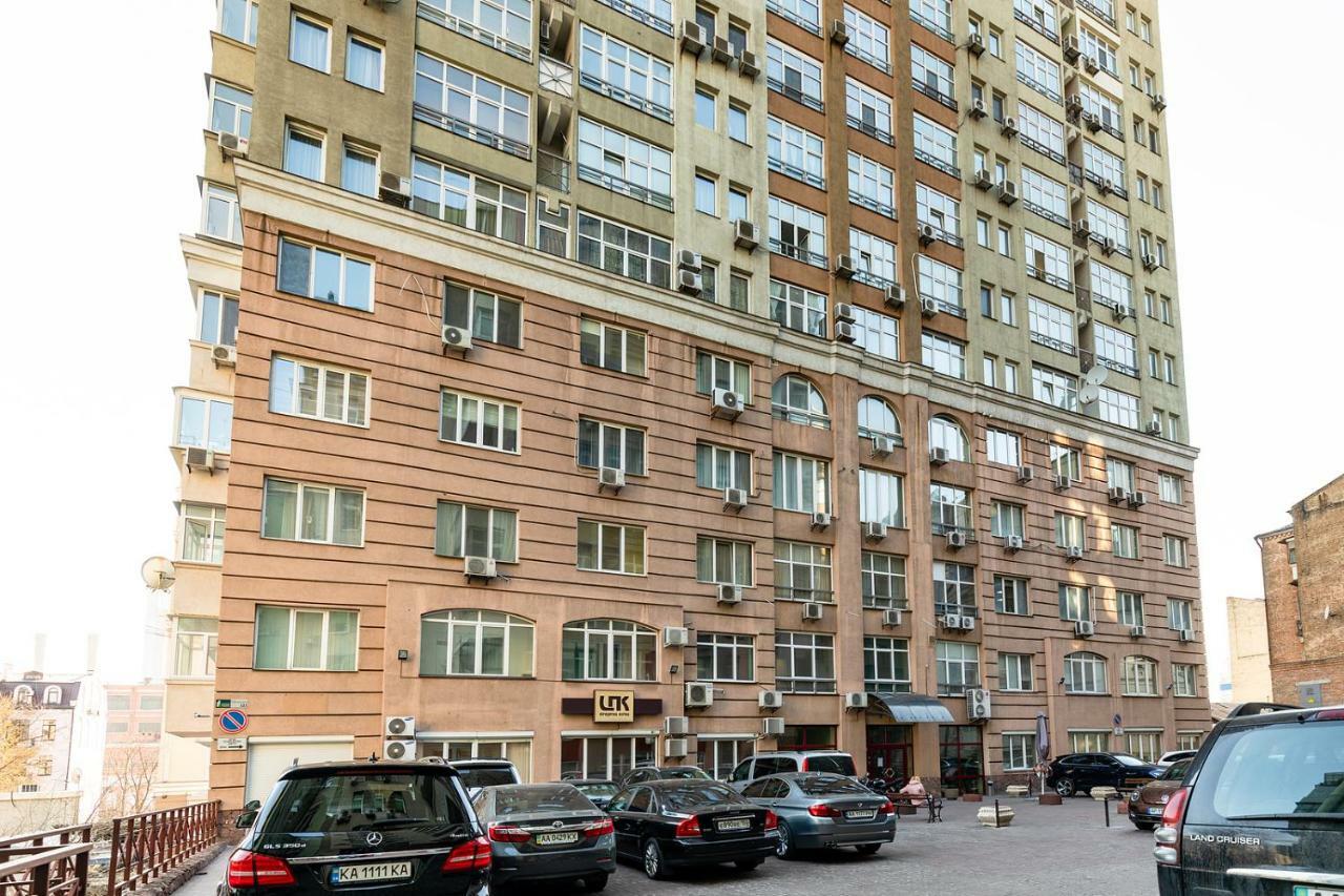 Apartment In The City Center Київ Екстер'єр фото